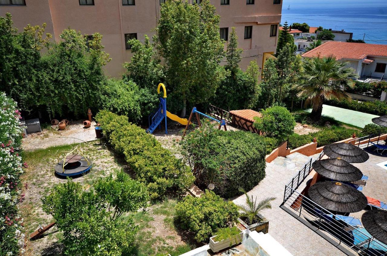 Hotel Magda Agia Marina (Aegina) Exterior foto